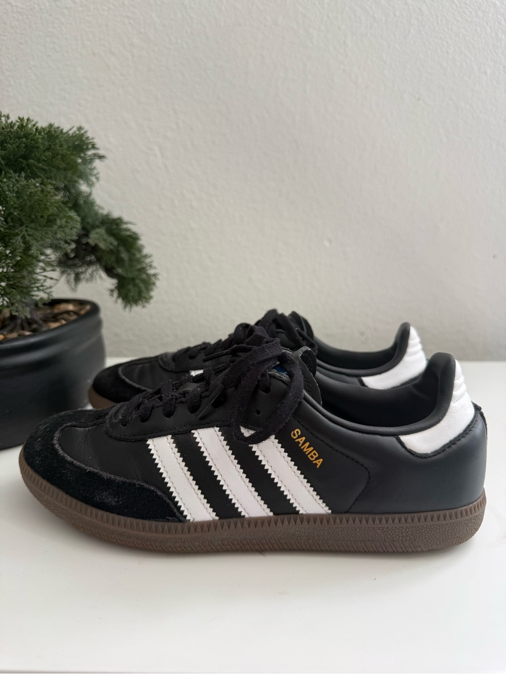 adidas Samba OG women size 5 Black White Gum Women's Sneakers - Picture 4 of 8
